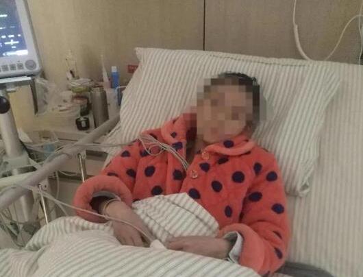 女子做2000元的美容手术后进ICU 治疗费已花60万